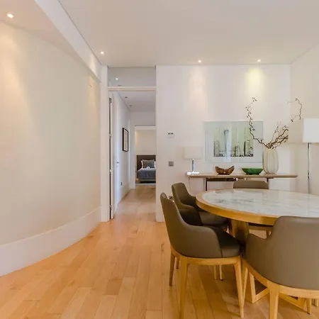 Spacious In Alfama With A Great View Lisboa