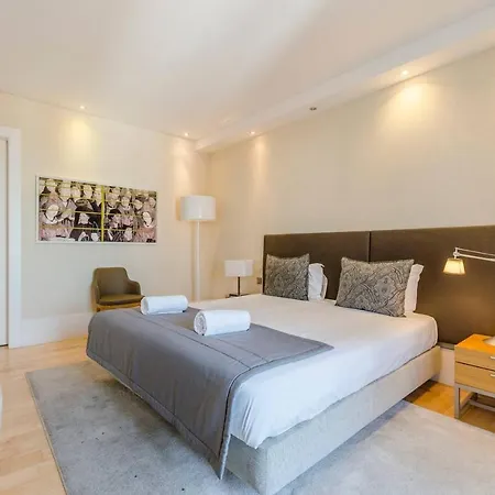 Spacious In Alfama With A Great View Apartamento Lisboa