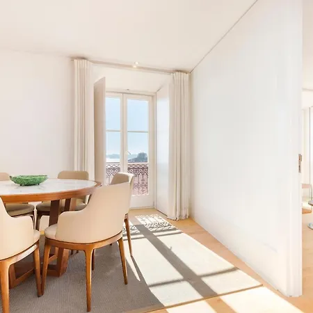 Spacious In Alfama With A Great View 아파트
